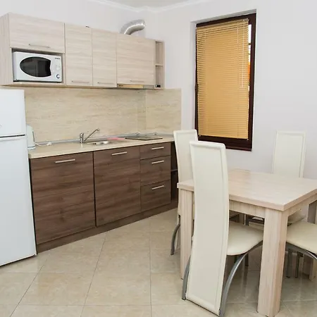 Lev Appartement Ravda