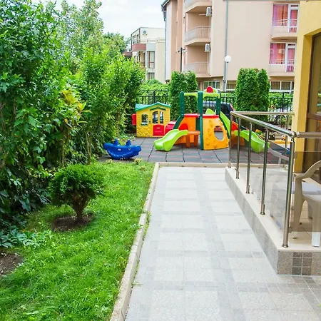 Lev Апартамент