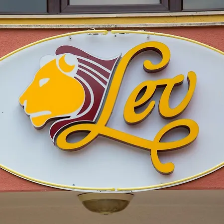 Lev * Равда