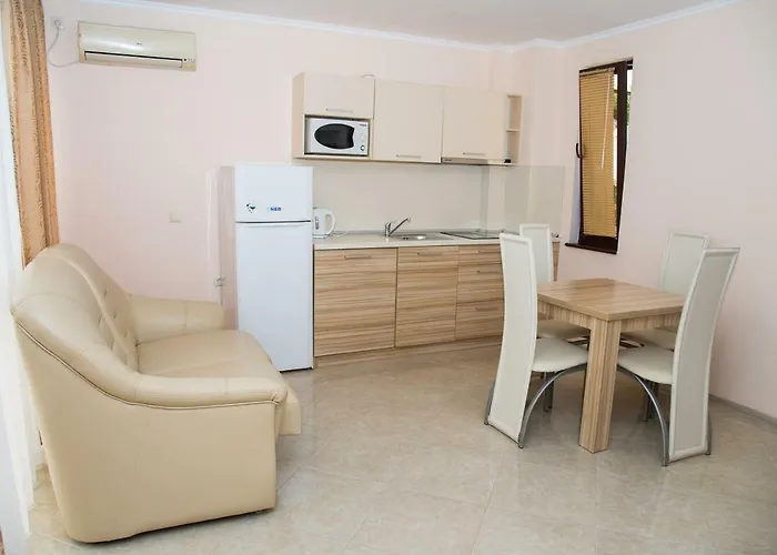 Apartament Lev Ravda